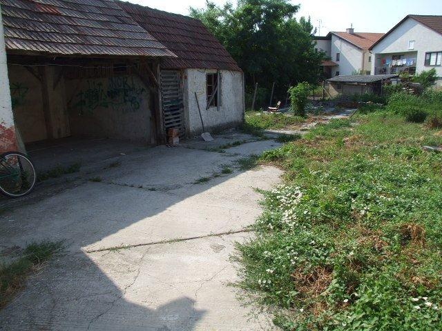 DRAŽBA 20.09.2012 o 11.00 hod., rodinný dom v Trhovej Hradskej - náhľad