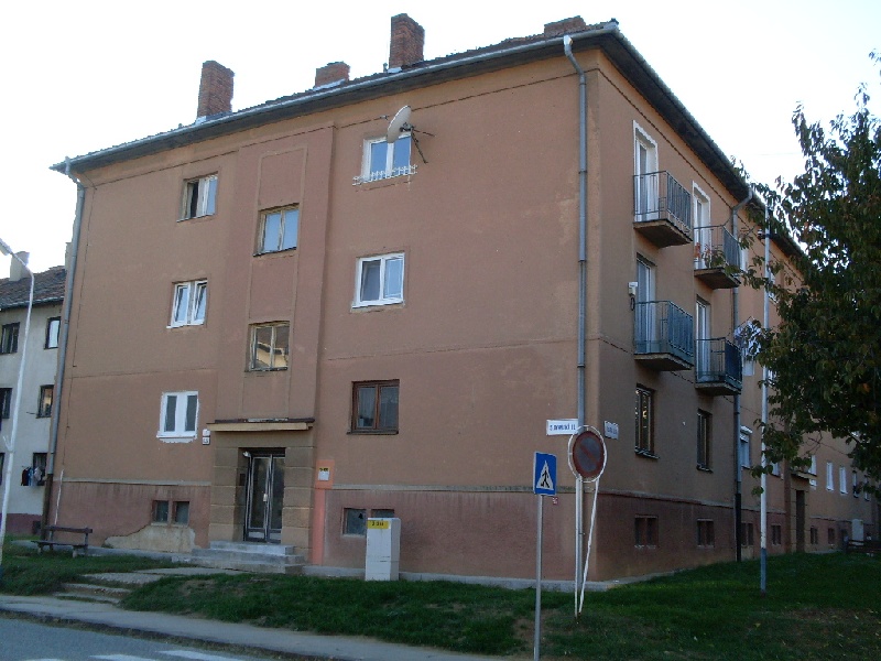 DRAŽBA 10.12.2012 o 13.00 hod., 2 izbový byt v Tlmačoch, okres Levice - náhľad