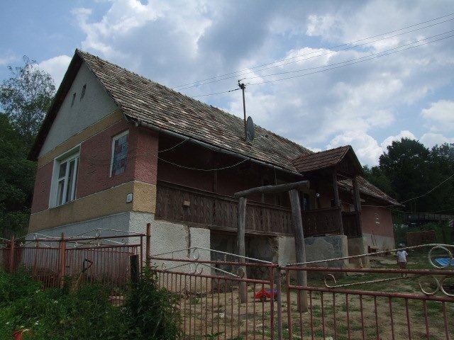DRAŽBA 15.08.2012 o 11.00 hod., rodinný dom v Sási - náhľad