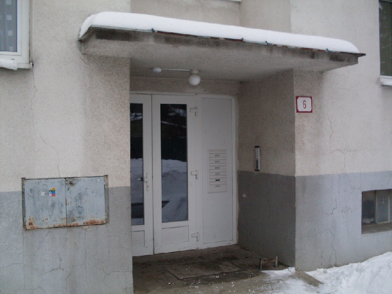 DRAŽBA 26.04.2012 o 13.00 hod., 3 izbový byt v Trenčianskej Teplej - náhľad