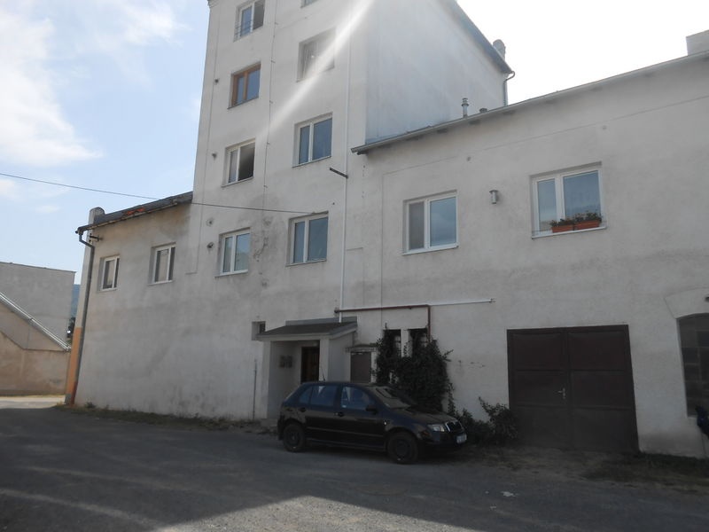 DRAŽBA 13.10.2015 o 13.00 hod., 2 izbový byt Sološnica, okres Malacky - náhľad