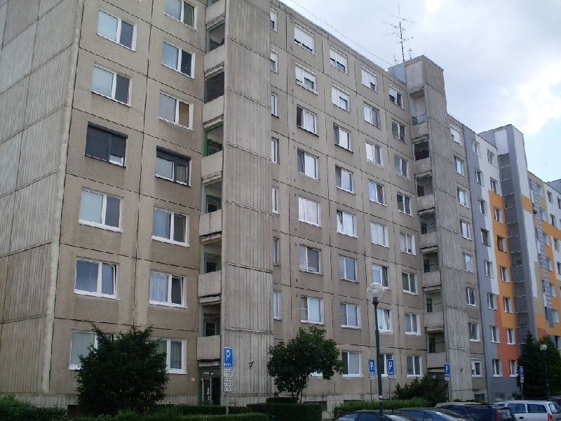 DRAŽBA 25.08.2011 o 10.00 hod., 2 izbový byt v Bratislave - Vrakuňa