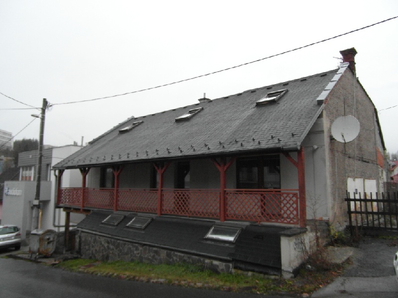 DRAŽBA 18.06.2015 o 10.00 hod., rodinný dom Banská Bystrica, okres Banská Bystrica - náhľad