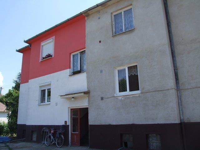 DRAŽBA 14.08.2014 o 10.00 hod., 3 izbový byt Hurbanovo, okres Komárno