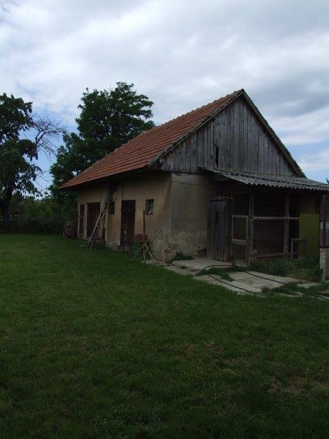 DRAŽBA 19.08.2013 o 10.00 hod., rodinný dom Čechynce, okres Nitra - náhľad