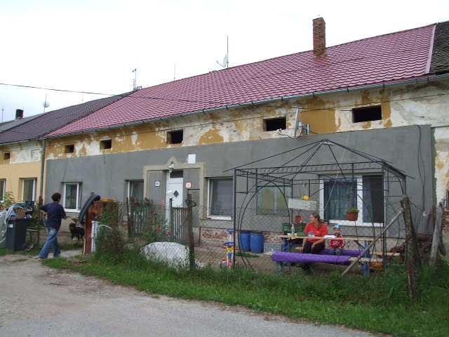 DRAŽBA 21.02.2012 o 10.30 hod., 3 izbový byt v Chorvátskom Grobe