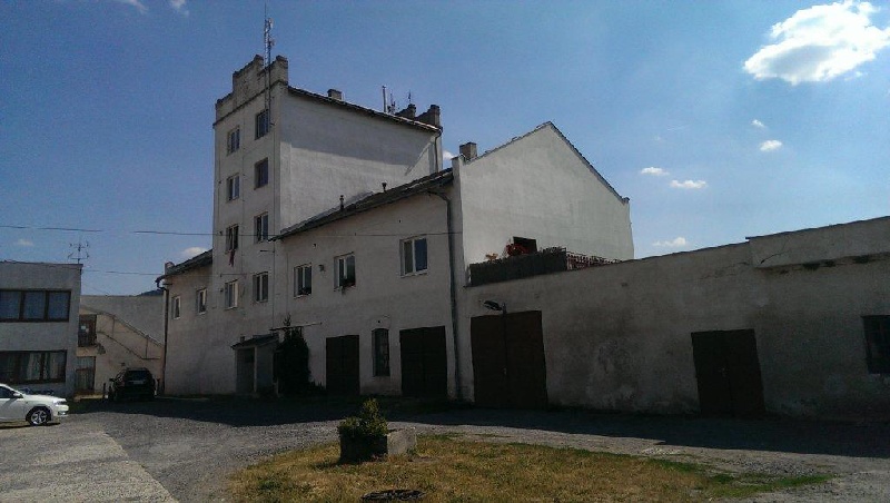 DRAŽBA 13.10.2015 o 13.00 hod., 2 izbový byt Sološnica, okres Malacky