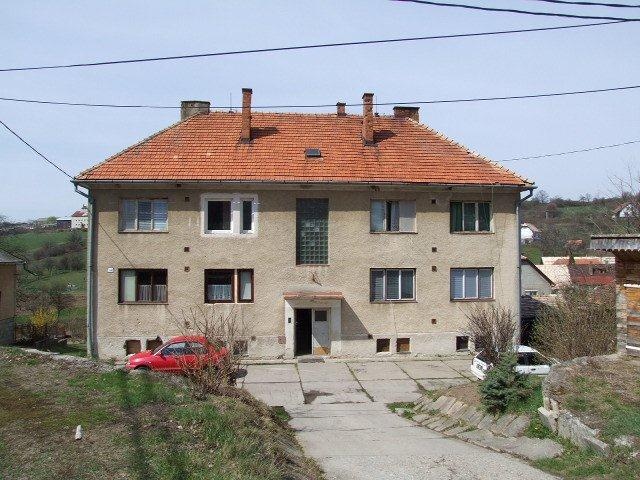 DRAŽBA 25.07.2012 o 10.00 hod., 3 izbový byt v Čekovciach