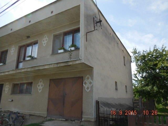 DRAŽBA 21.12.2015 o 09.30 hod., rodinný dom Číčov, okres Komárno