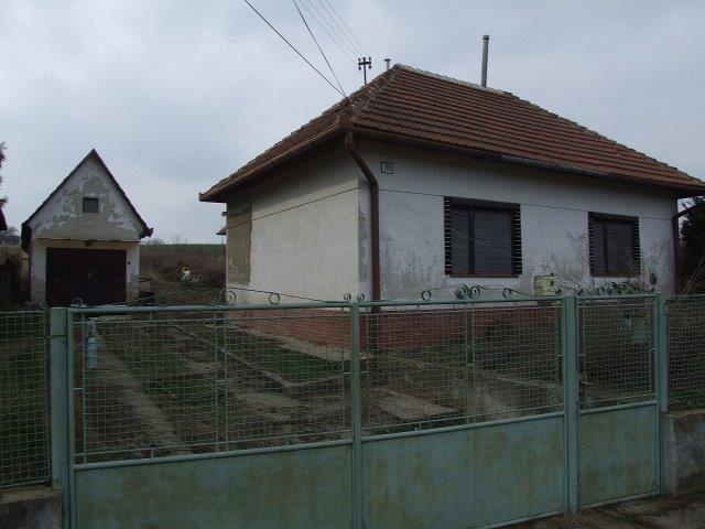 DRAŽBA 30.06.2014 o 11.00 hod., rodinný dom Kolta, okres Nové Zámky