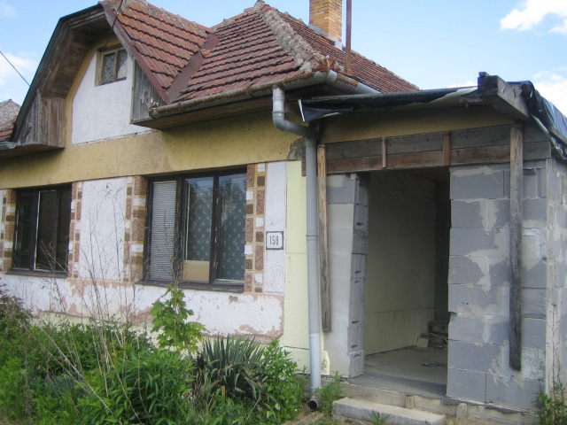 DRAŽBA 30.05.2014 o 11.00 hod., rodinný dom Perín-Chym, okres Košice okolie