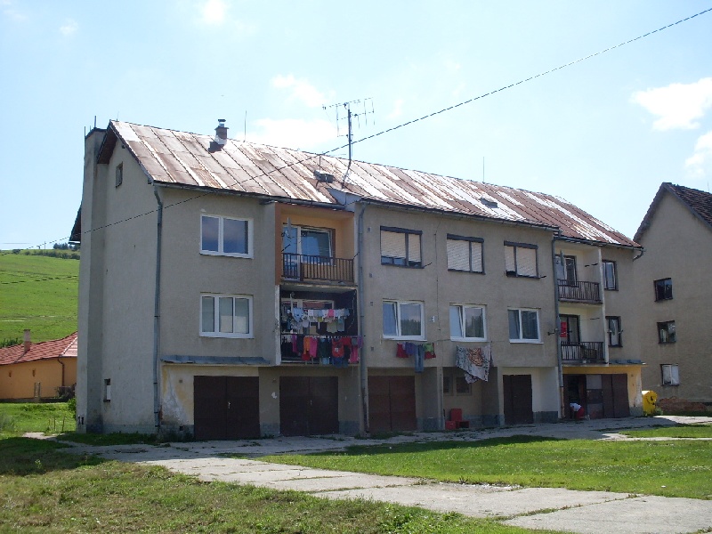 DRAŽBA 19.09.2012 o 10.00 hod., 2 izbový byt v Harichovciach - náhľad