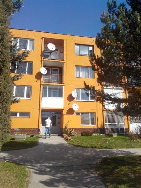 DRAŽBA 02.10.2017 o 11.00 hod., 3 izbový byt Medzev, okres Košice - okolie
