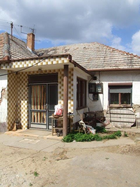 DRAŽBA 16.12.2015 o 11.00 hod., rodinný dom Marcelová, okres Komárno - náhľad