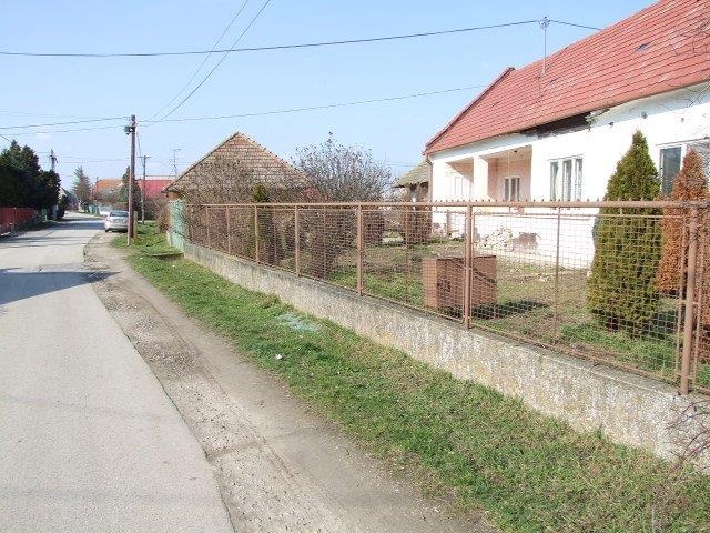 DRAŽBA 25.06.2014 o 10.00 hod., rodinný dom Selice, okres Šaľa - náhľad