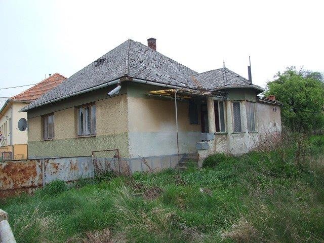 DRAŽBA 21.10.2014 o 13.00 hod., rodinný dom Nemčiňany, okres Zlaté Moravce