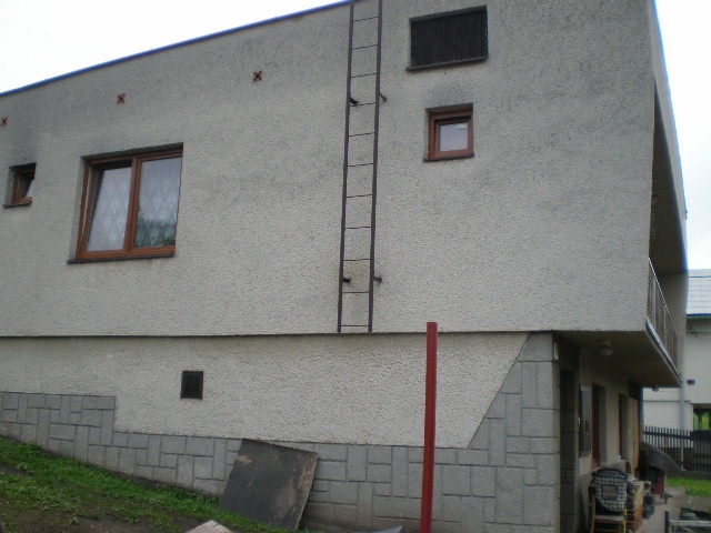 DRAŽBA 04.06.2015 o 10.00 hod., rodinný dom Korňa, okres Čadca - náhľad