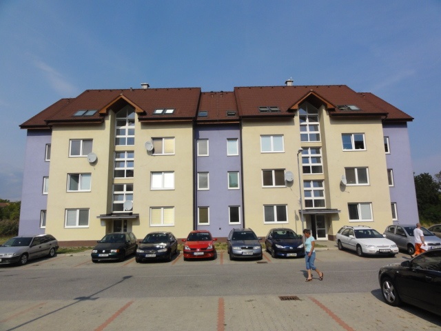 Upustené !!! DRAŽBA 08.06.2015 o13.30 hod., 3 izbový byt Zavar, okres Trnava