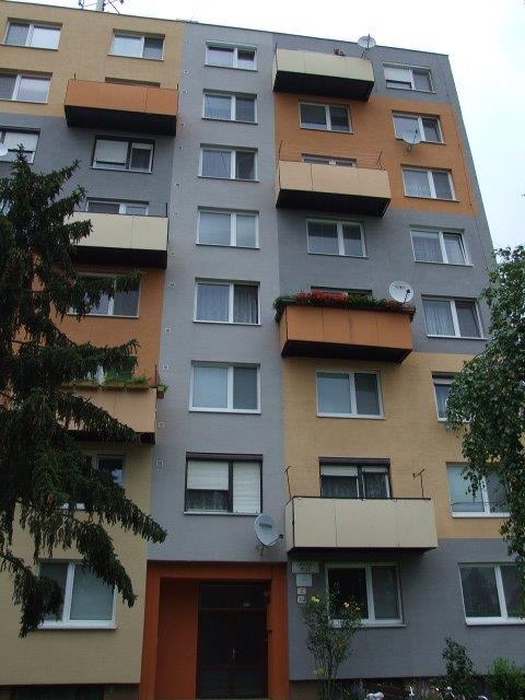 DRAŽBA 31.07.2013 o 11.00 hod., 4 izbový byt Šurany, okres Nové Zámky