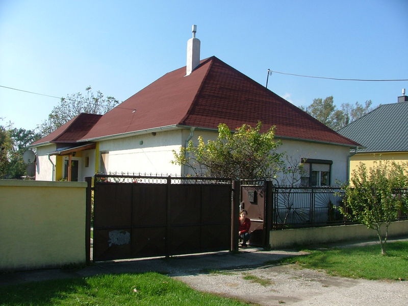 DRAŽBA  rodinný dom v Lehniciach - Malý Lég