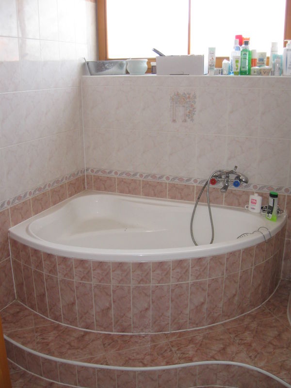 DRAŽBA 21.07.2015 o 10.00 hod., polyfunkčný objekt Komárno, okres Komárno - náhľad