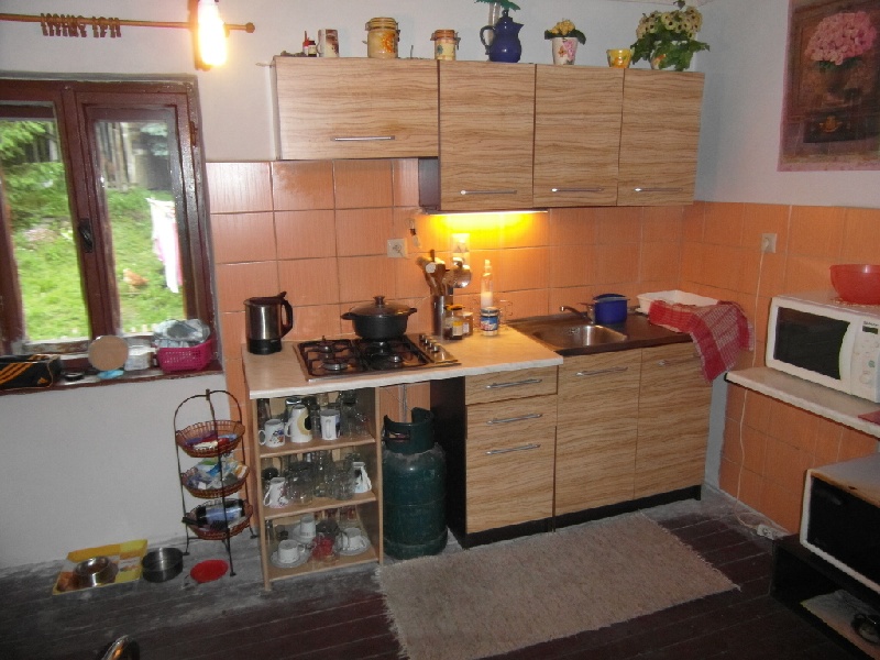 DRAŽBA 10.03.2015 o 11.00 hod., rodinný dom Handlová, okres Prievidza - náhľad