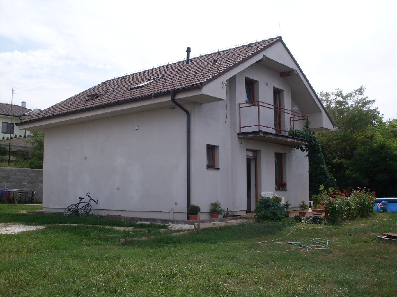 DRAŽBA 07.03.2013 o 11.00 hod., rodinný dom Jarok, okres Nitra - náhľad