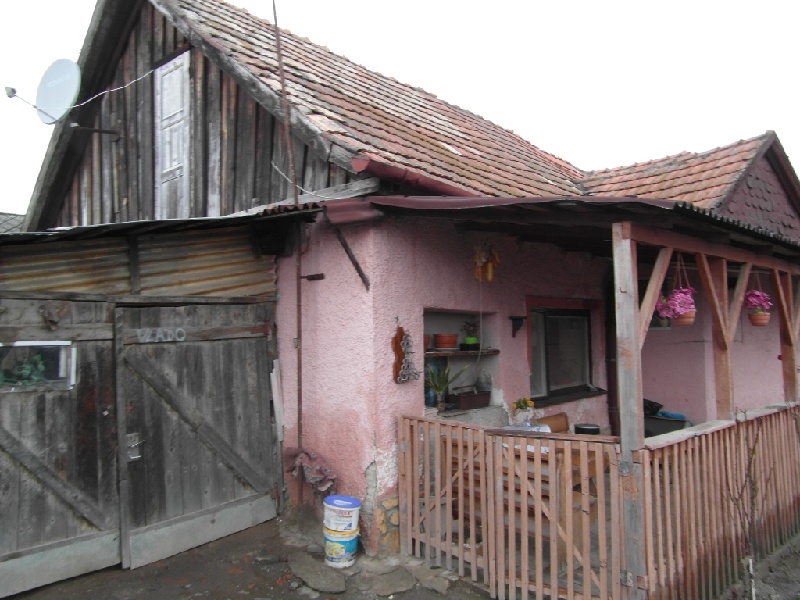 DRAŽBA 20.12.2016 o 13.00 hod., rodinný dom Veľké Trakany, okres Trebišov - náhľad
