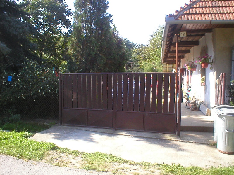 DRAŽBA 10.03.2016 o 13.00 hod., rodinný dom  Melek, okres Nitra - náhľad