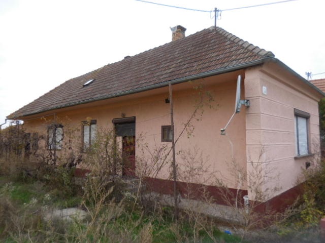 DRAŽBA 21.12.2017 o 11.00 hod., rodinný dom Veľké Blahovo, okres Dunajská Streda