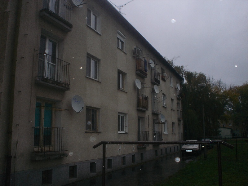 DRAŽBA 21.11.2012 o 11.00 hod., 2 izbový byt v Komárne, okres Komárno