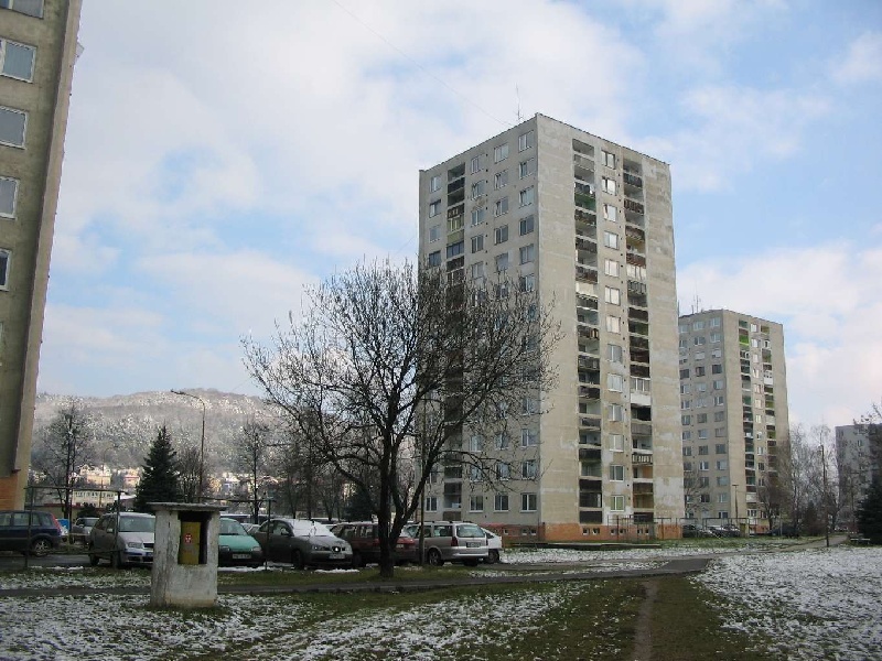 DRAŽBA 14.07.2014 o 10.00 hod., 2 izbový byt Humenné, okres Humenné