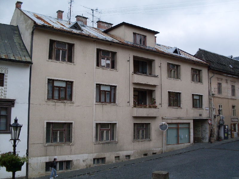DRAŽBA 05.04.2011 o 09.30 hod., 4 izbový byt v Banskej Štiavnici - náhľad