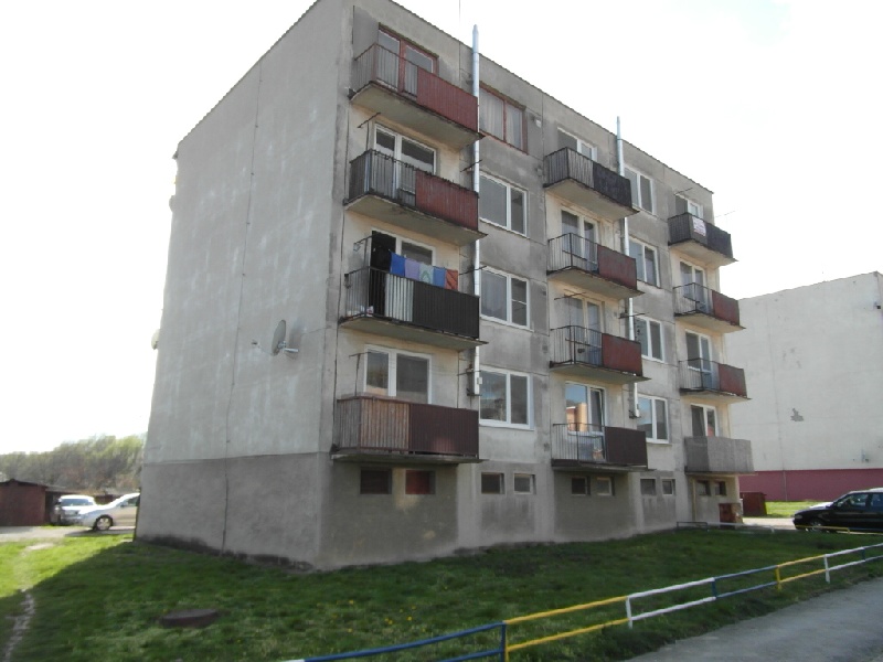 UPUSTENÉ !!! DRAŽBA 28.05.2014 o 11.00 hod., 4 izbový byt Horné Obdokovce, okres Topoľčany