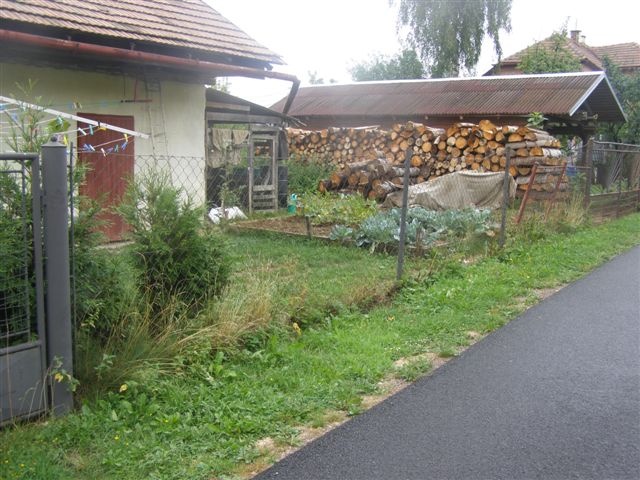 DRAŽBA 22.12.2015 o 11.00 hod., rodinný dom + nábytok Horná Štubňa, okres Žiar nad Hronom - náhľad