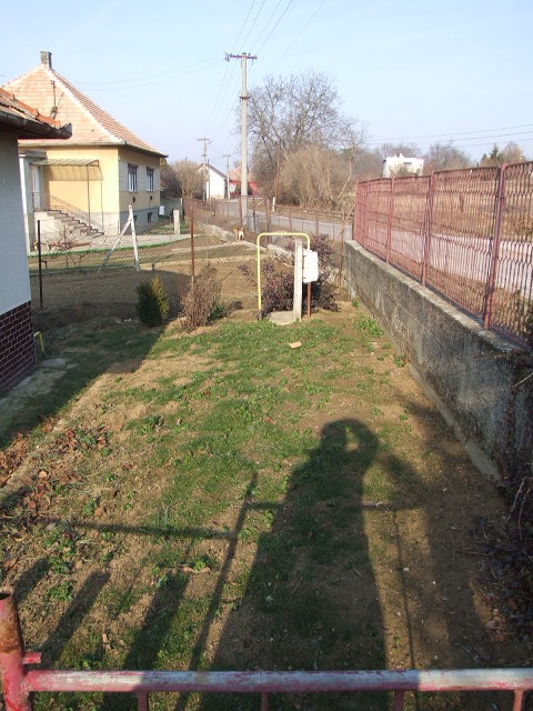 DRAŽBA 11.04.2012 o 10.00 hod., rodinný dom v Bardoňove - náhľad