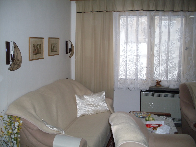 DRAŽBA 15.03.2011 o 10.00 hod., 3 izbový byt v Handlovej - náhľad