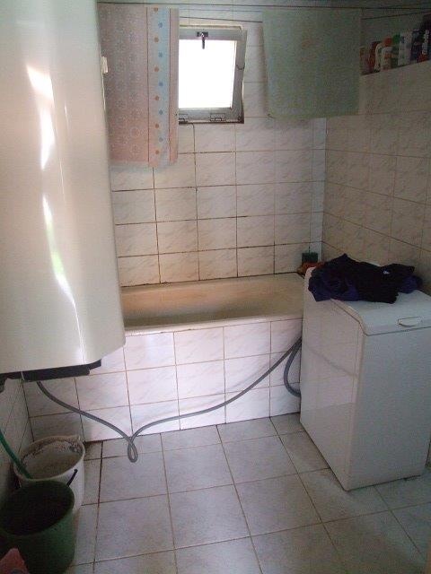 DRAŽBA 20.01.2015 o 13.00 hod., rodinný dom Jabloňovce, okres Levice - náhľad