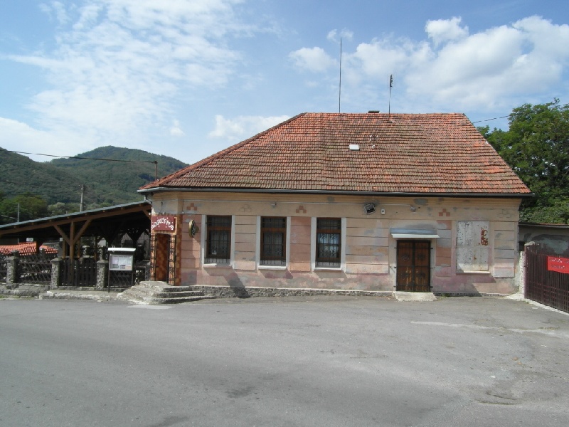 DRAŽBA 22.05.2015 o 10.00 hod., pohostinstvo Trnavá Hora, okres Žiar nad Hronom