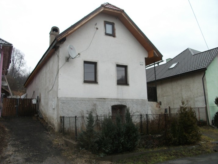 DRAŽBA 29.03.2016 o 11.00 hod., rodinný dom Bartošova Lehôtka, okres Žiar nad Hronom