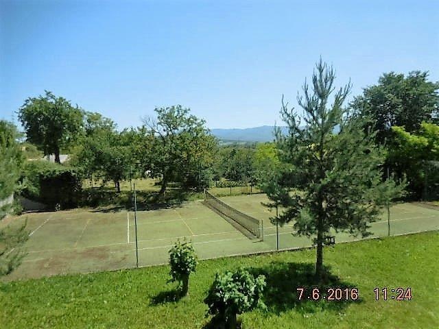 DRAŽBA 09.08.2016 o 11.00 hod., rodinný dom Nové Mesto nad Váhom, okres Nové Mesto nad Váhom - náhľad