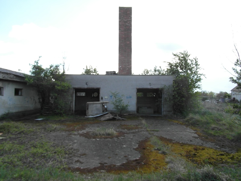 DRAŽBA 18.07.2014 o 11.00 hod., hydináreň, kravín, prevádzková budova, pozemky Nová Dedinka, okres Senec  - náhľad