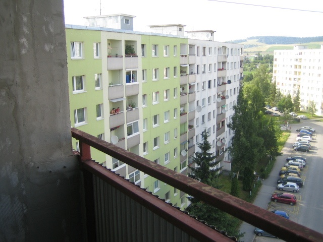 DRAŽBA 19.10.2011 o 13.00 hod., 4 izbový byt v Spišskej Novej Vsi - náhľad