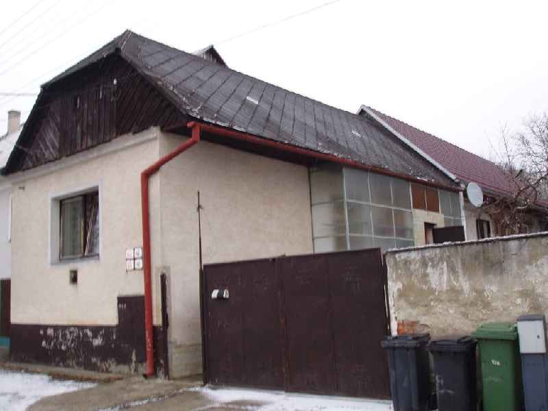 DRAŽBA 22.10.2015 o 13.00 hod., rodinný dom Brezová pod Bradlom, okres Myjava