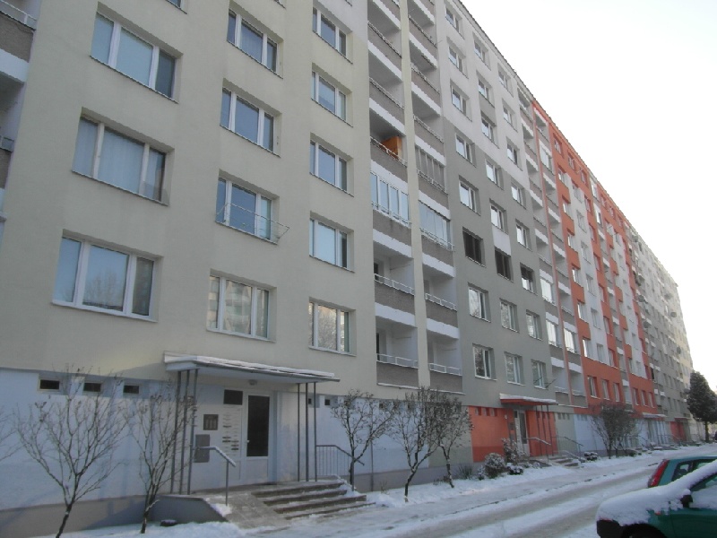 UPUSTENE!!! DRAŽBA 24.03.2016 o 10.00 hod., 4 izbový byt Banská Bystrica, okres Banská Bystrica - náhľad