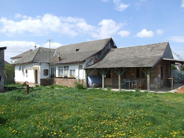 DRAŽBA 11.08.2014 o 11.00 hod., rodinný dom Vlčany, okres Šaľa - náhľad