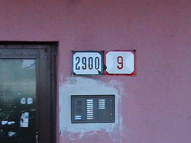 DRAŽBA 29.02.2012 o 10.00 hod., 2 izbový byt v Lučenci - náhľad
