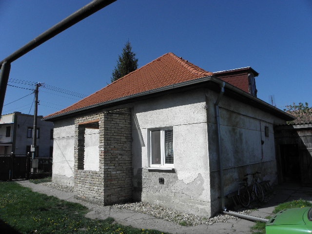 DRAŽBA 28.09.2015 o 14.00 hod., rodinný dom Baka, okres Dunajská Streda - náhľad
