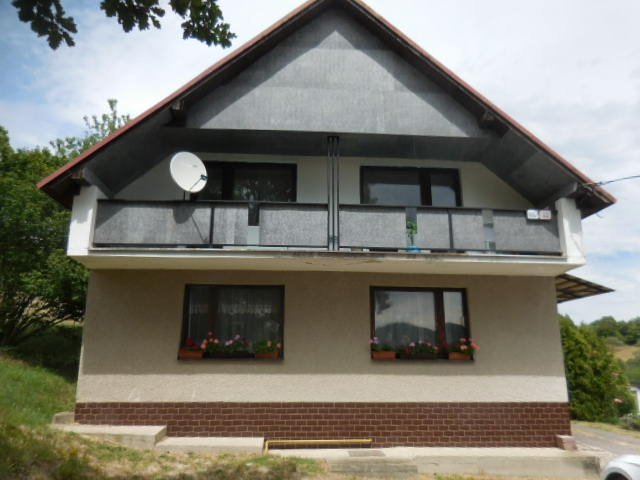 Prvá dražby : Rodinný dom s.č.6057 na KNC p.č.3328/2, 3328/3  k.ú. Nová Baňa 