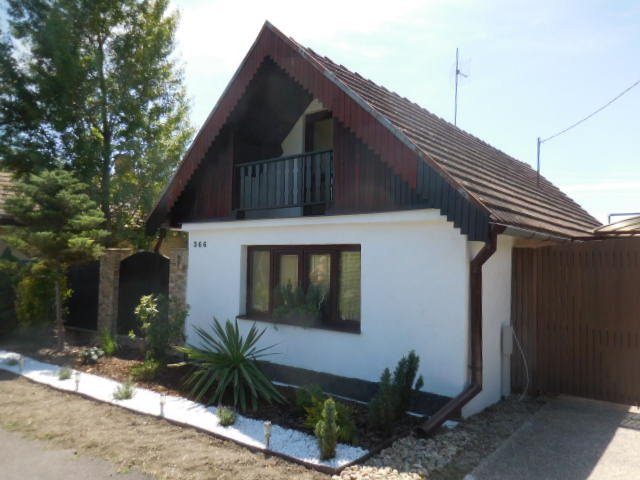 Prvá dražba : Rodinný dom s.č.366 na parc.č.KNC 275/14 k.ú. Kráľová pri Senci 